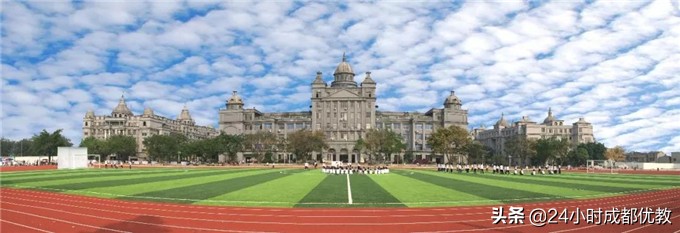 不用吆喝，学校办的好，家长最有发言权！孩子最有体验感！