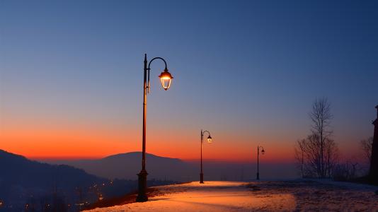 人生必看的几本书提升自我,让人生从此豁然开朗的十本书