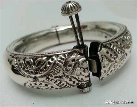 配饰饰品推荐,如何选择适合自己的配饰