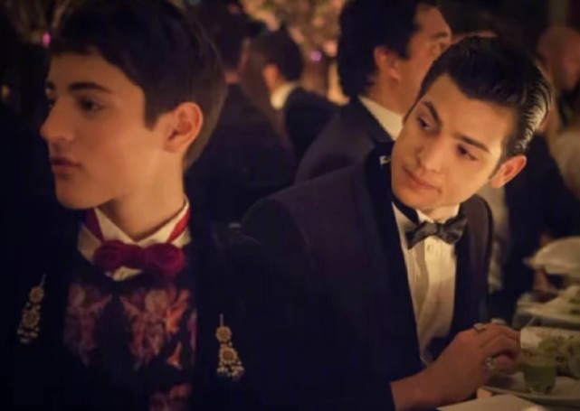 超模西摩有几个孩子,史蒂芬妮西摩儿子啥时候死的