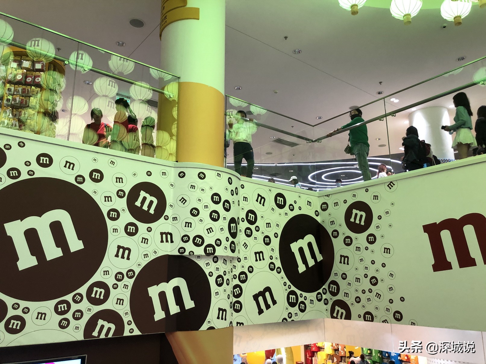 mm巧克力豆上海旗舰店几号地铁到,mms巧克力豆上海旗舰店