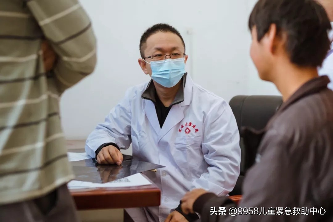 义诊走进乡村,义诊走进乡村医疗