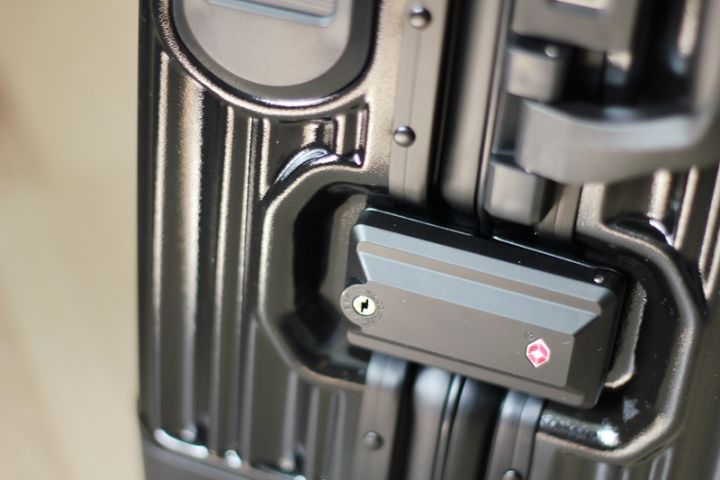 轻便美旅行李箱,好用价格不贵的指纹解锁行李箱