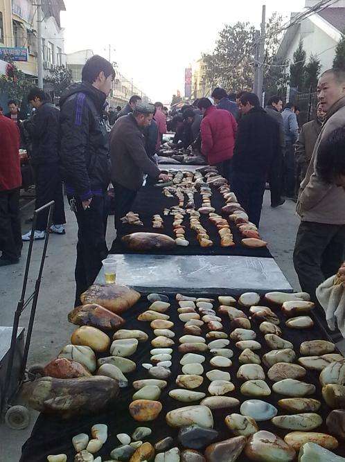 石佛寺哈妮和田玉直播,石佛寺直播卖和田玉的猫腻