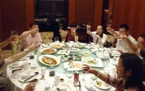 对付小人背后使坏怎么应对,如果遇到小人欺负人该如何应对