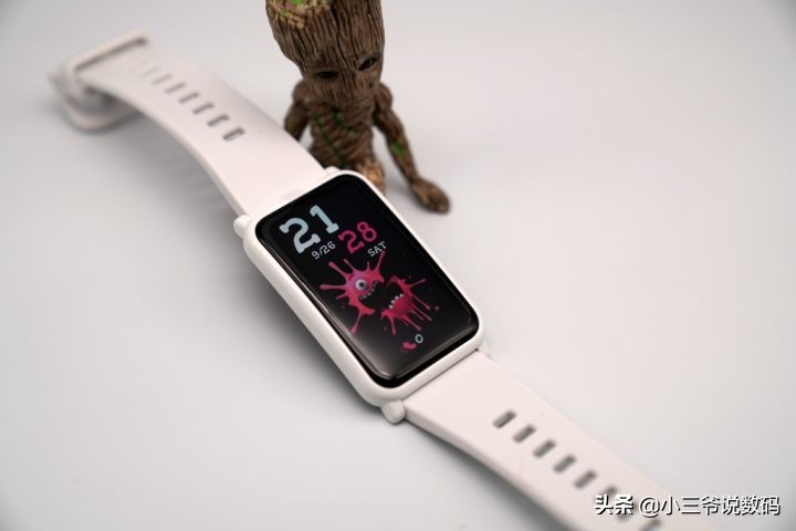 荣耀watchgspro,华米t-rexpro对比荣耀gspro