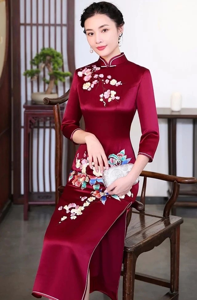 中国穿旗袍最美的女人,穿旗袍怎么坐姿势最美