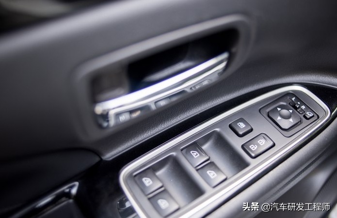 三菱欧蓝德车舒适实用吗,三菱欧蓝德1万公里感受