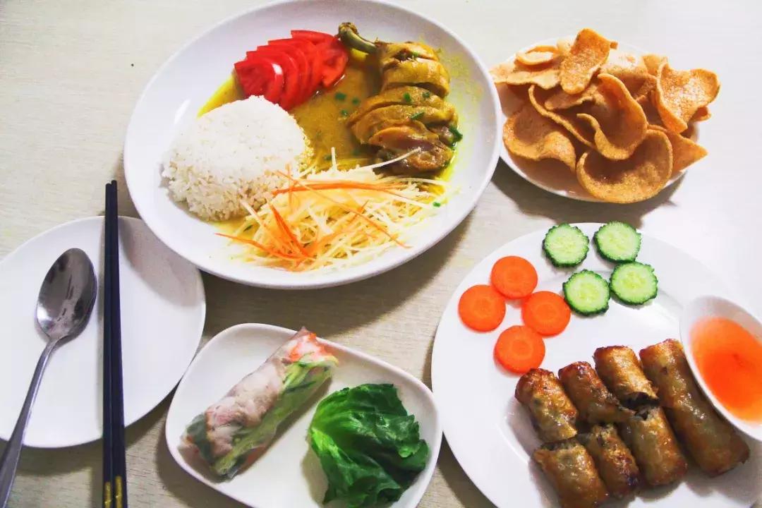 这家藏在老小区里的风味小馆，去一次就爱上话痨老板娘！