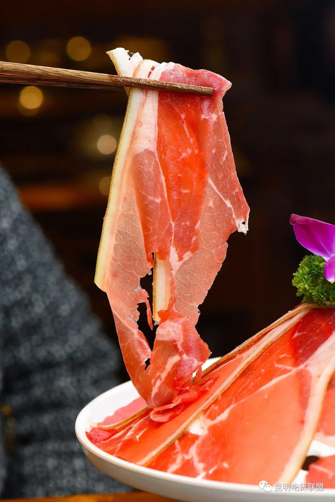 昆明藏在巷子里的酸汤火锅,昆明酸汤火锅