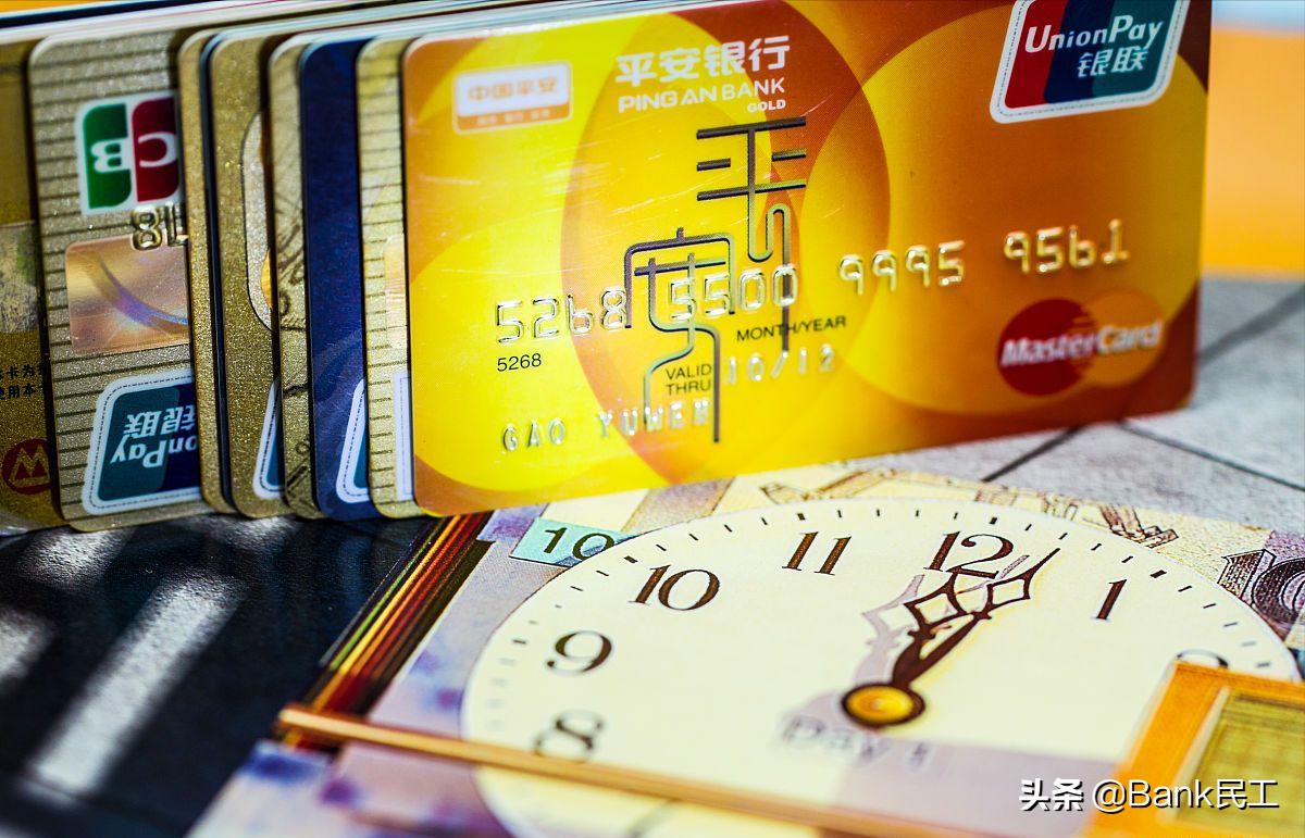 信用卡还款日没还清影响征信吗,信用卡还款日最低还款影响征信吗