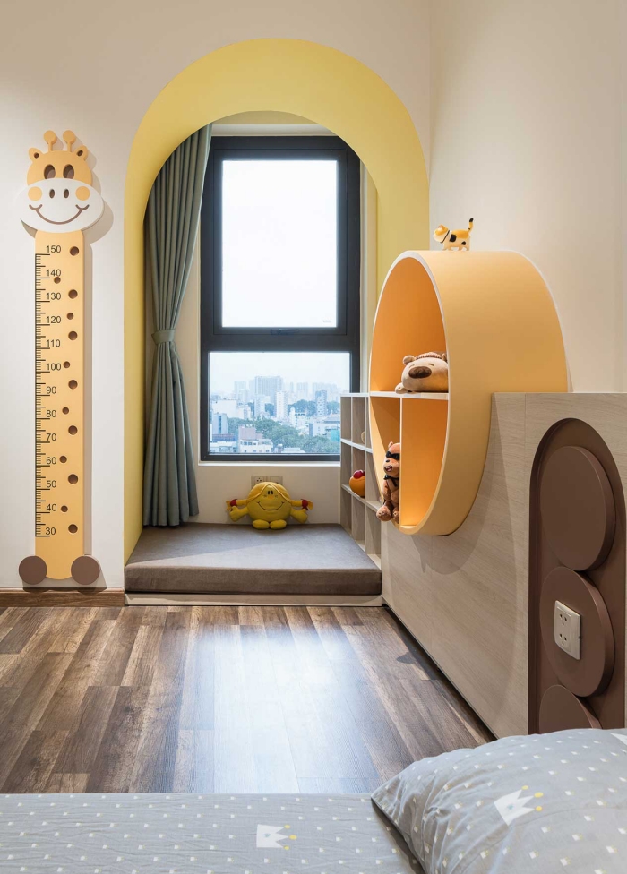 门洞不装门，这个细节要做到位：包一圈门套保护墙面，效果好看