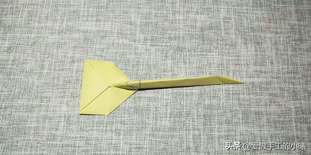 最简单的折纸金刚狼爪教程,用折纸折金刚狼爪