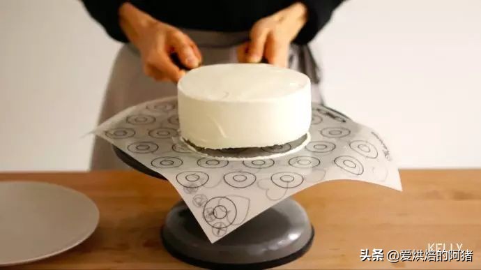 邱莹莹同款草莓奶油蛋糕，基础戚风胚，徒手脱模剖片及抹面挤花