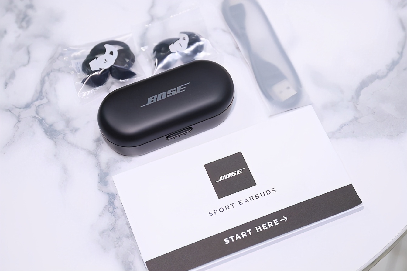 挂脖式耳机和无线蓝牙耳机哪个好,怎样挑选好的蓝牙真无线耳机