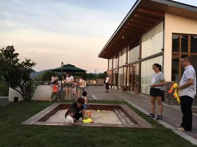 40岁大叔钓鱼,40岁大叔买下一座岛