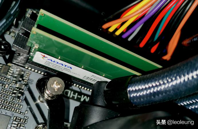 雷神主机黑武士2代是水冷吗,雷神911mt黑武士i7-7700gtx1050