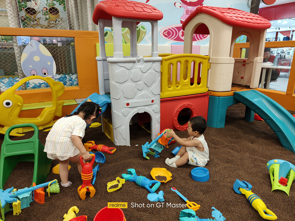 标准“水桶”级配置，realmeGT大师探索版评测，骁龙870+120Hz屏