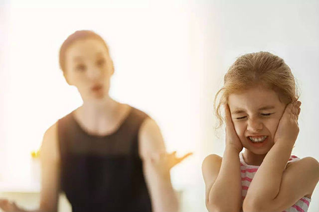 孩子受到挫折就哭闹不止,家长做好这几点,帮孩子成为“勇士”