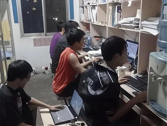 大学校园网络有多强？浏览网站的学生被警告，堪称“公开处刑”