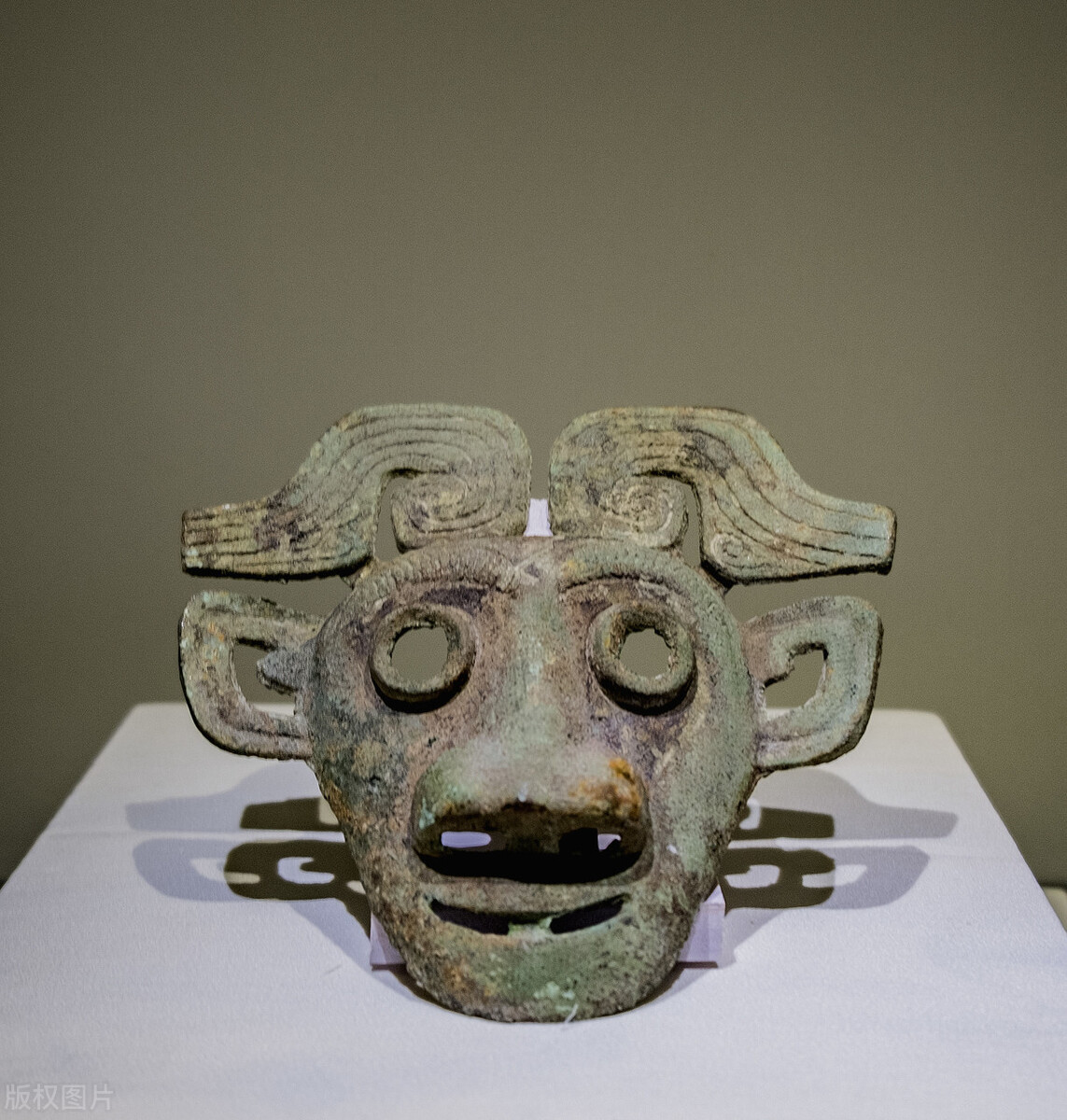 西周的七鼎六簋反映了什么,西周的利簋记录了什么的过程