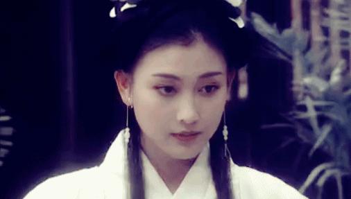 李彩桦：曾被当作张柏芝接班人，和老公闪婚闪离，如今怎样了？