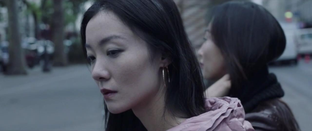 《下海》：90年代沦落巴黎街头的东北女人，放弃灵魂的求生者