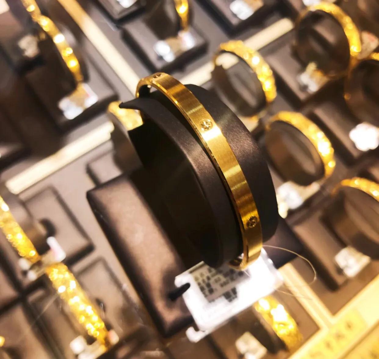 赵雅芝代言的老凤祥黄金耳环,赵雅芝代言老凤祥黄金同款项链