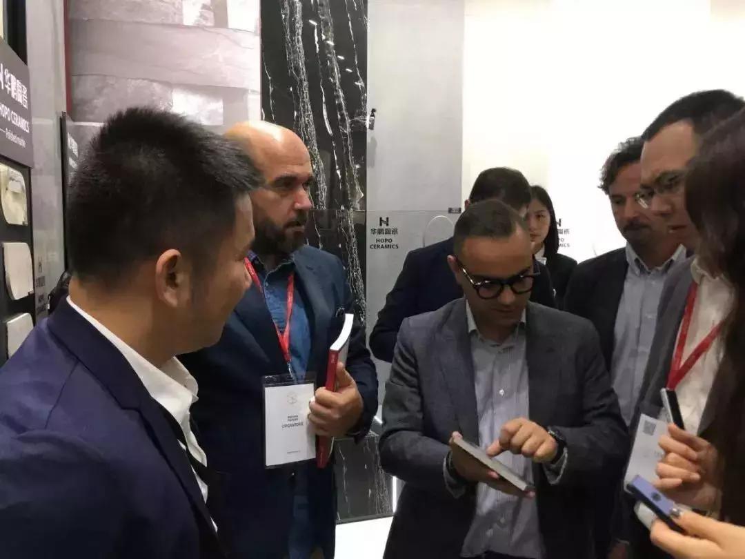 卖瓷砖利润,卖瓷砖开店用什么方法能赚到钱