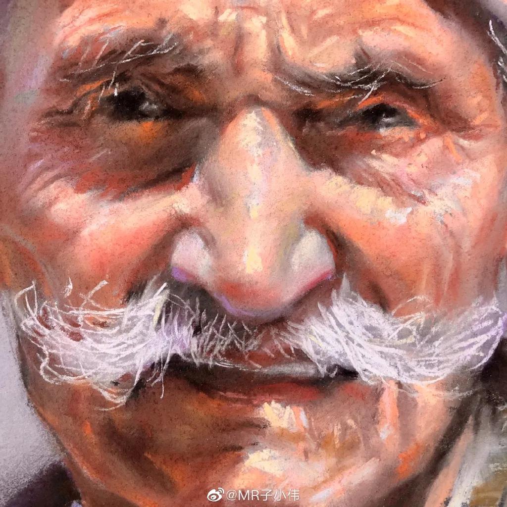 厉害了！他用一支铅笔把明星画了多个，如肖战、蔡徐坤、迪丽热巴