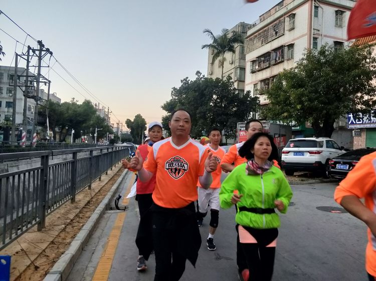 魅力深马,微马同行!六约微马助力深圳国际马拉松