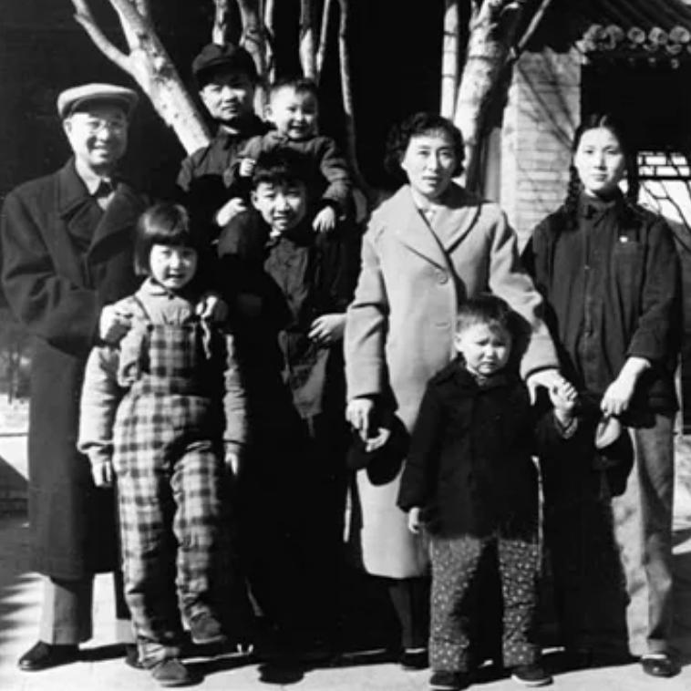 傅涯，陈赓病逝后抚养4幼子，临终遗言要求陈赓和王根英烈士合葬