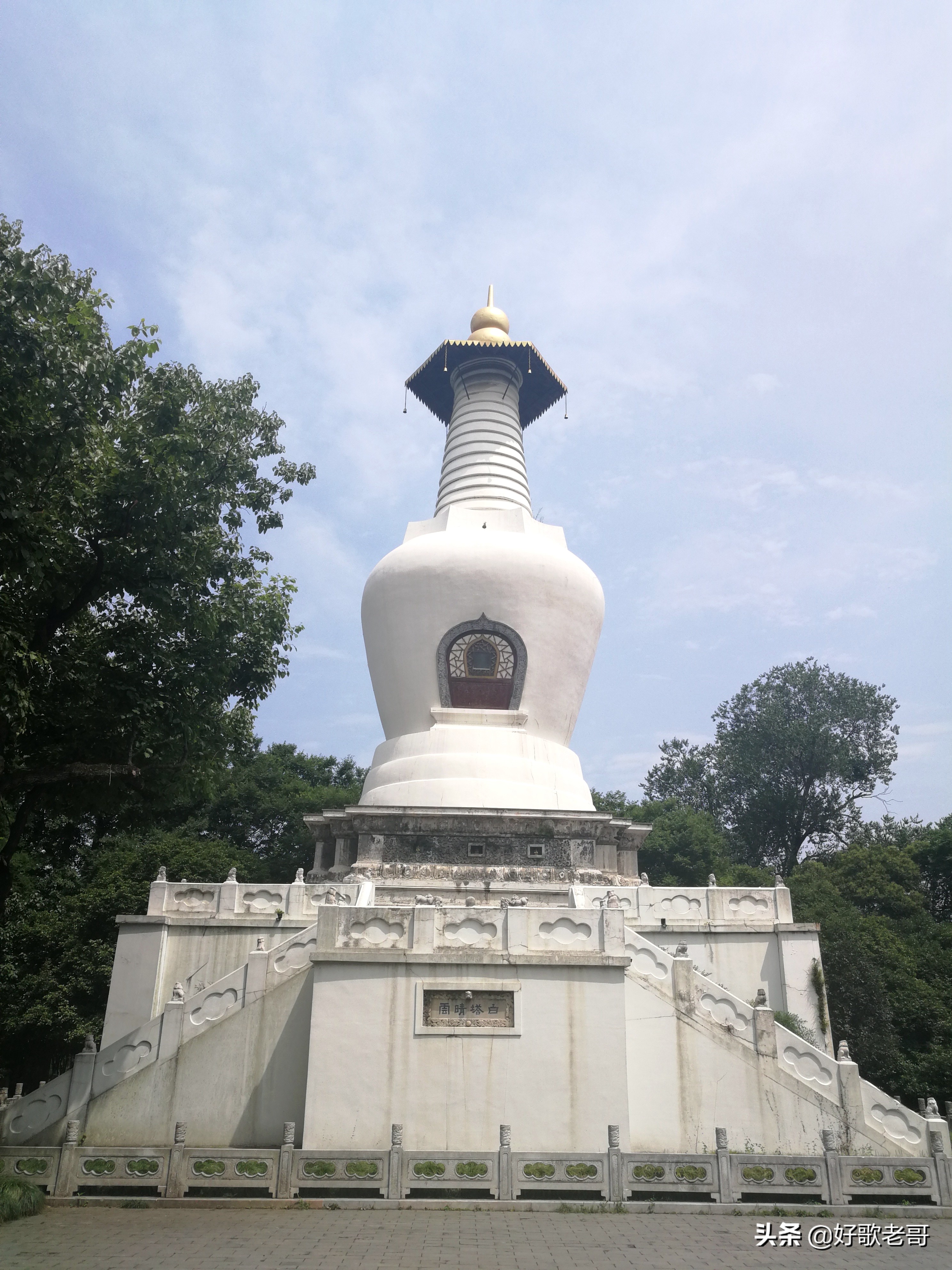 十里湖光，清澄缥碧，花木扶疏，连绵滴翠…瘦西湖游记