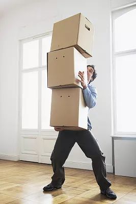 手发麻是颈椎的问题还是风湿,手麻疼是冰冷的是什么原因