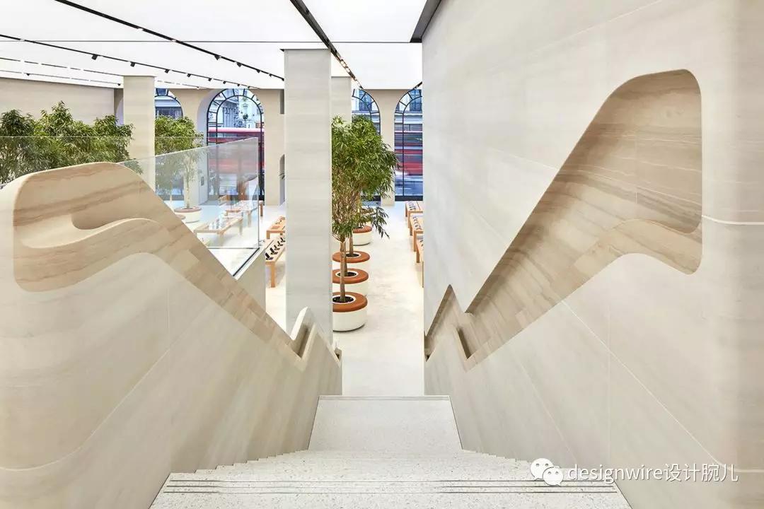 全球第一家苹果水上直营店在哪里,全球第一水上零售店