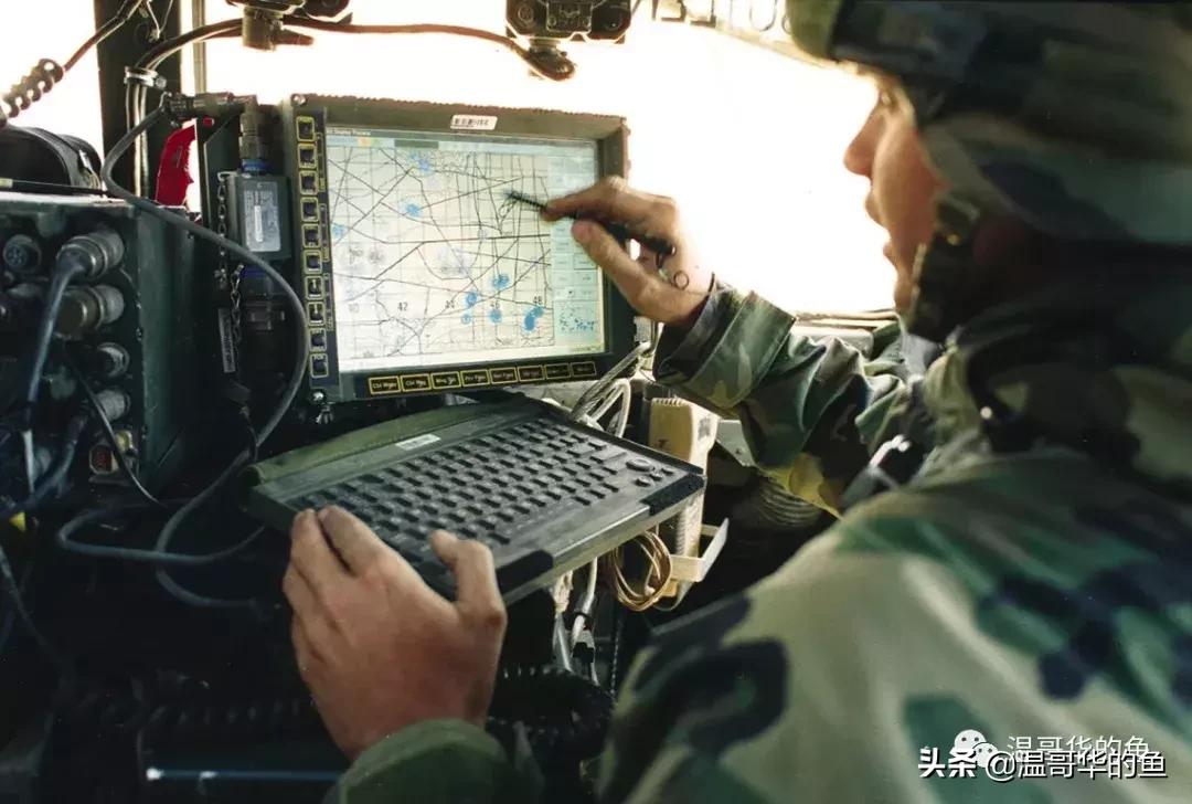 各种装甲运输车图片欣赏,各种各样装甲运兵车