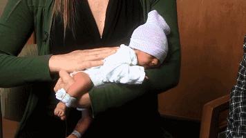 正确抱娃姿势1-2岁,正确抱娃姿势有哪些