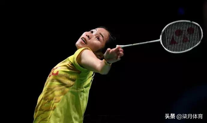 为什么杀球越飞越慢,为什么别人的杀球又重又快