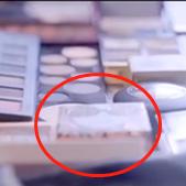 化妆台共多少钱,化妆台护肤品一堆