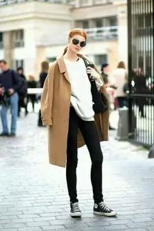 如何穿针织衫,针织衫怎么穿不显肚子