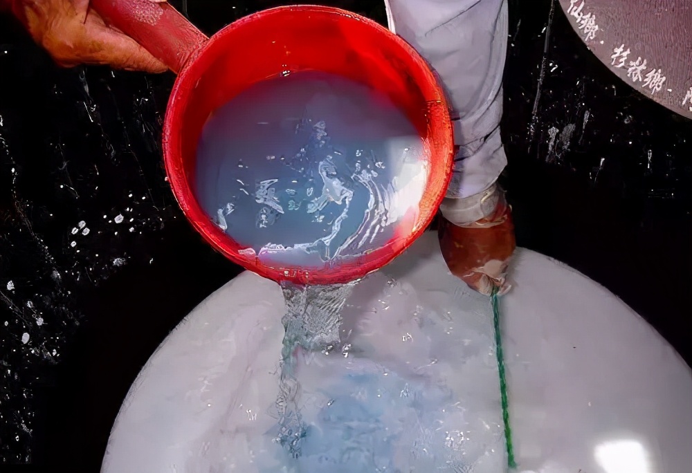 磷酸二氢钾的八*禁大**忌和在22种农作物上的使用以及真假辨别