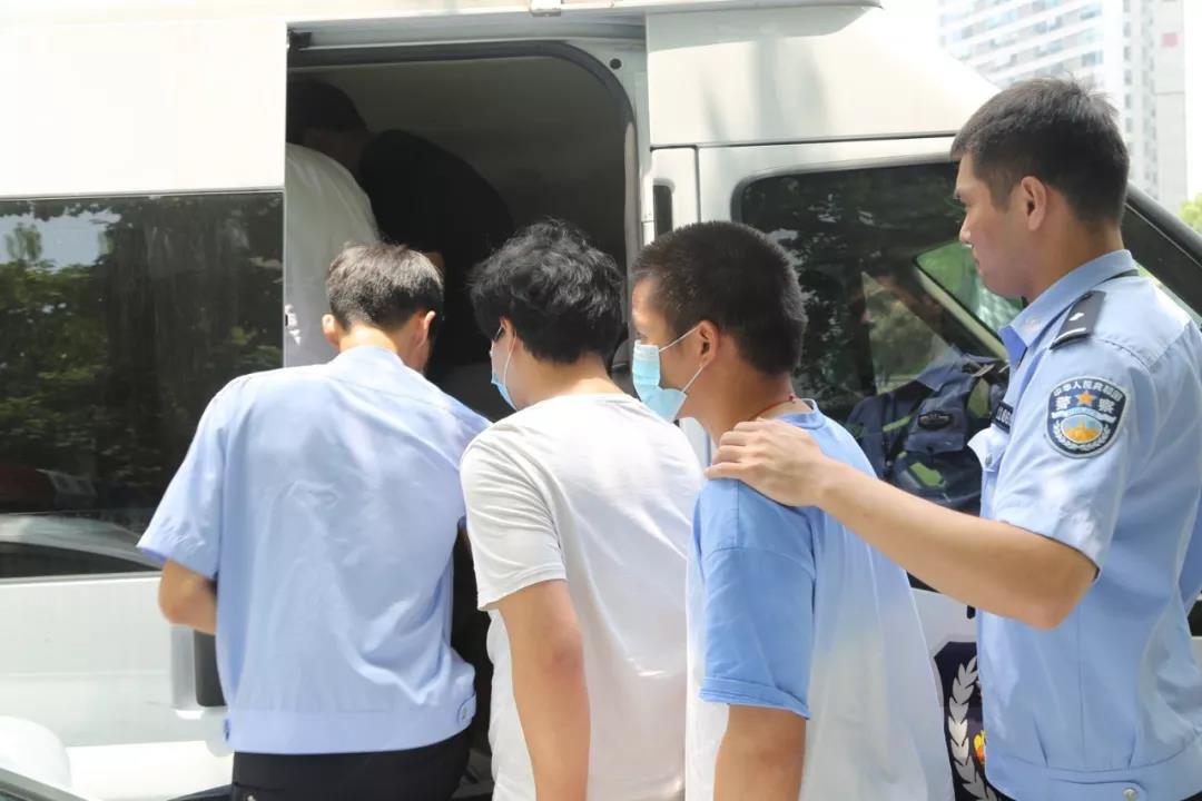 所谓*币特比**交易,涨跌竟全在他们手里!杭州上城警方解密*币特比**案大*局骗**