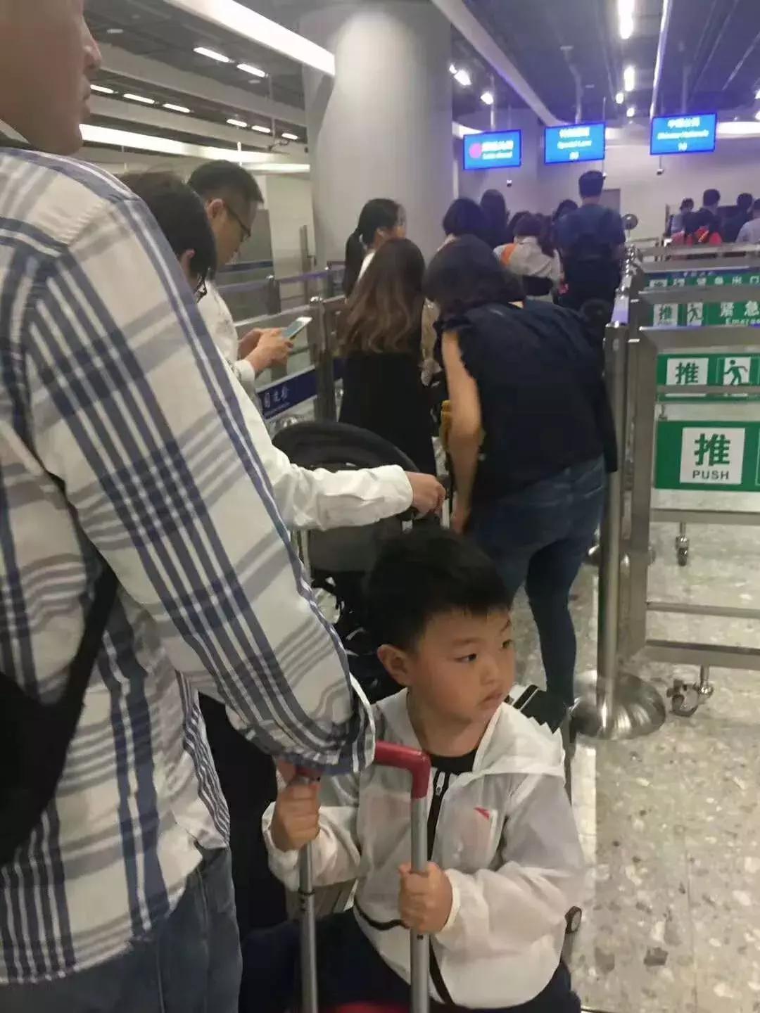 美宝在香港更换旅行证,美宝旅行证香港换发