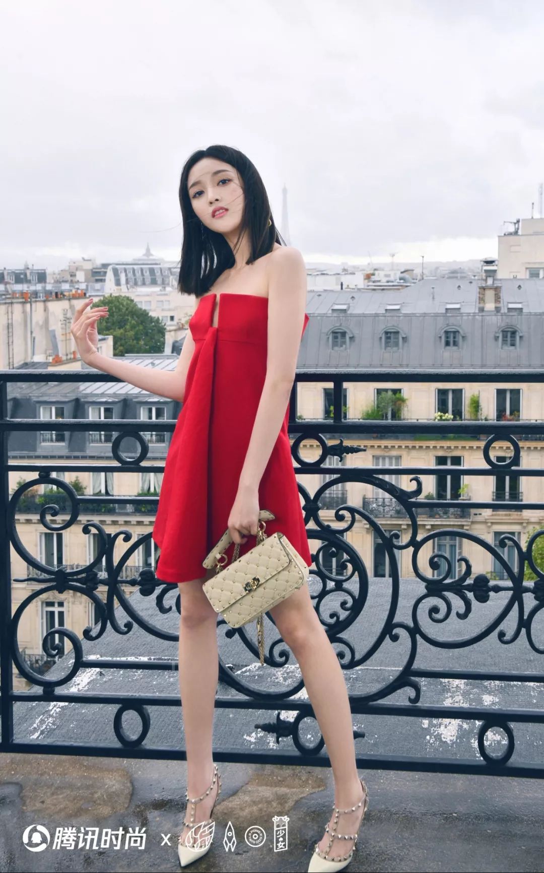 韩国女星绝美红毯造型,韩国女星红毯拍照不惧晃眼