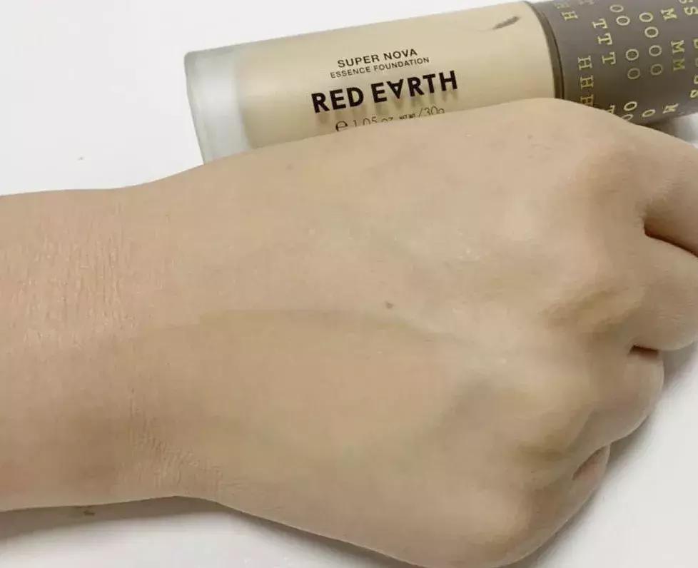 抖音上最火的粉底液是什么,抖音超火的粉底液真的好用吗