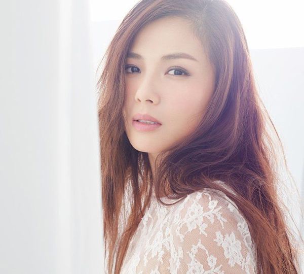 刘涛杨烁亲密互动,刘涛杨烁亲密举动