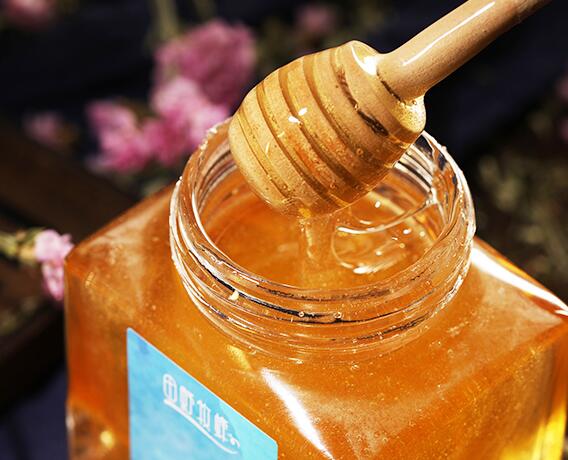 蜂蜜冰冻后能用热水泡吗,蜂蜜冰冻了再拿出来会坏吗