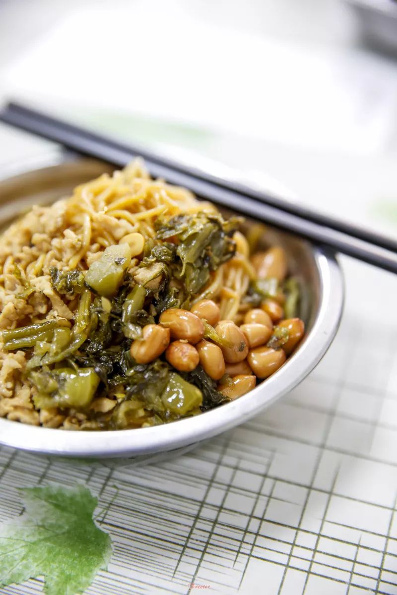 海南人有一套完整的消暑List，这其中绝对少不了吃糖水