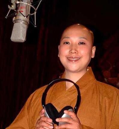 李娜从一代歌后去哪里了,李娜从一代歌后去哪了