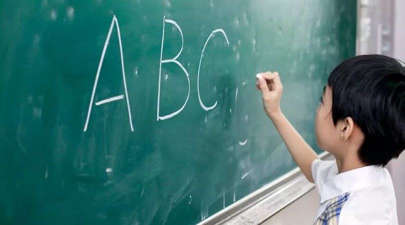 为什么菲律宾人英文那么厉害,菲律宾英语和美国英语区别